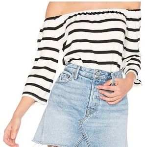 BB Dakota - Geri off the shoulder black and white top - size L - NWT